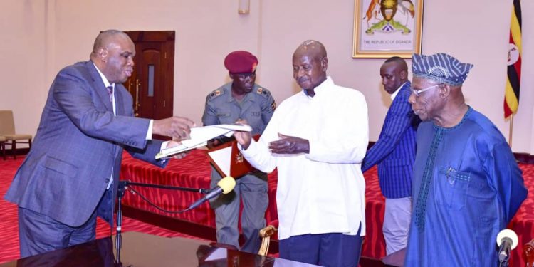 Museveni Witnesses Signing of MoU by Uganda and Afri-Exim Bank