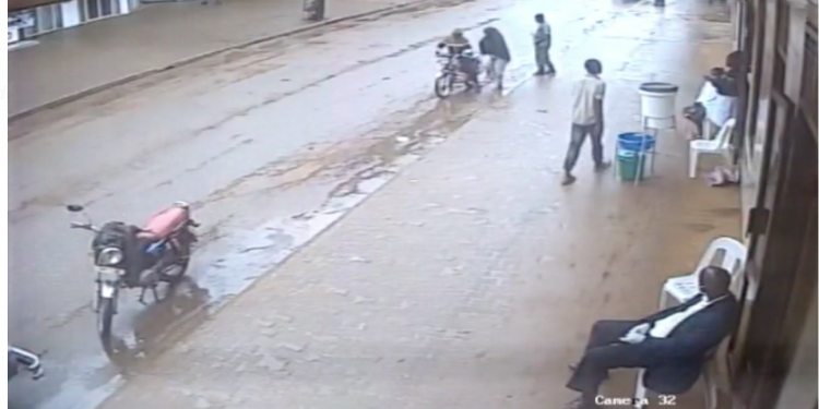 VIDEO: Masaka LDU kills Boda Boda man who took his Pregnant wife to Hospital
