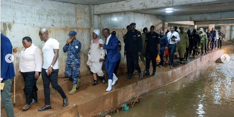 Exclusive: KCCA ED orders Ham to Stop “illegal construction” of Nakivubo drainage Channel until He gets Building permit  