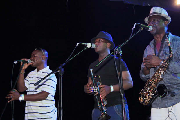 Blankets and Wines 17th edition date set