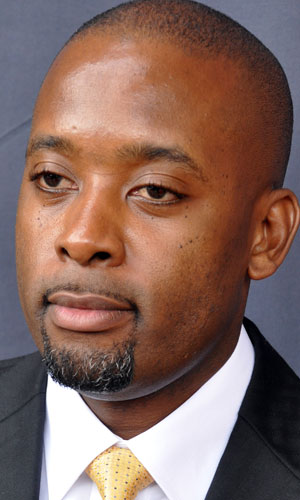 NRM MP Nabeta kicked out of Jinja East Seat As Main Rival FDC’s Mwiru faces Forged Academic Papers petition