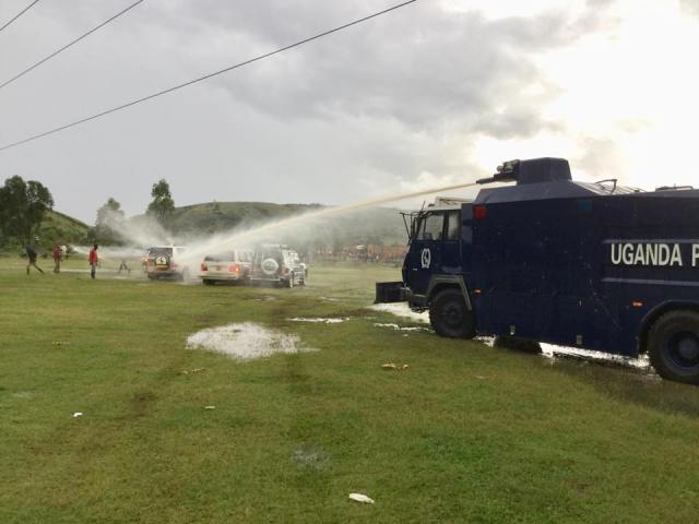 Photos: Tear Gas, Live Bullets Rock Rwampara As Police Disperses Besigye Rally