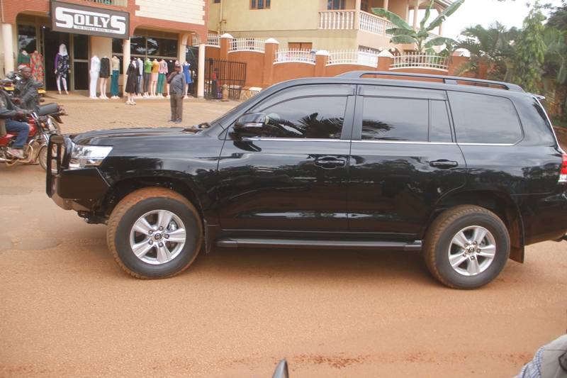 Inside Story of UPDF Denying Kayihura a Military Vehicle