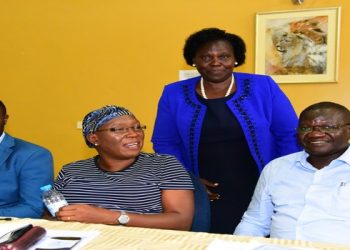 Opposition MPs Discuss how to Advance Constitution Amendment Bill