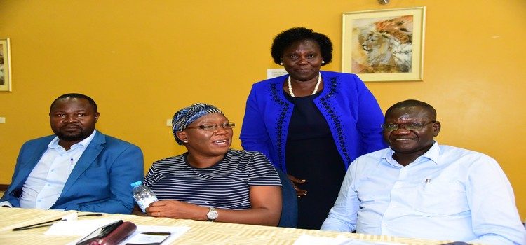 Opposition MPs Discuss how to Advance Constitution Amendment Bill
