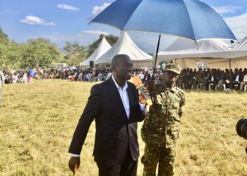 Besigye: I Genuinely Loved Museveni, those who Claim to Support him more than Me are Targeting his Money