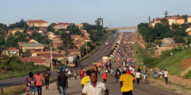 COVID-19: Health Ministry asks Security to “Intervene” as Jogging crowds Pile on Roads
