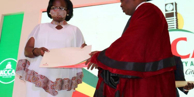 Lukwago presents his 6-point Program for Kampala to new KCCA ED Kisaka