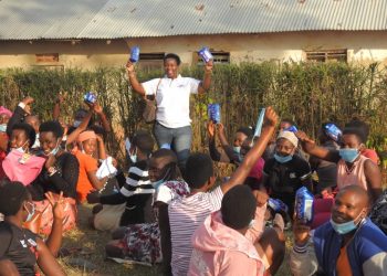 Sheema Parents applaud Kateshumbwa’s wife for Donating Sanitary Pads to needy Girls