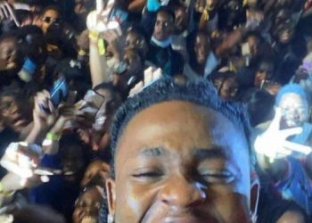 DETAILS: How Furious Museveni ordered Arrest of Nigerian Singers who Breached COVID guidelines at Ddungu Resort concert