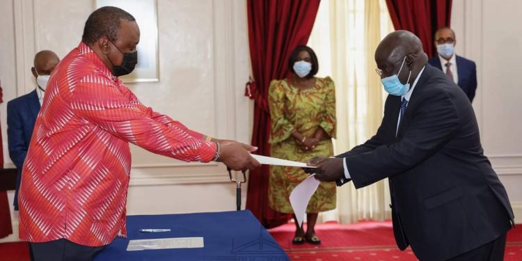 Uganda’s new Envoy to Kenya presents Credentials to President Uhuru