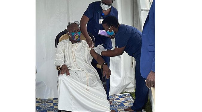 PHOTOS: Kabaka, Nnabagereka receive Covid-19 Jab