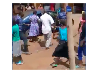 VIDEO: Men with Pangas attack UPDF Colonel in Nsangi in Broad daylight