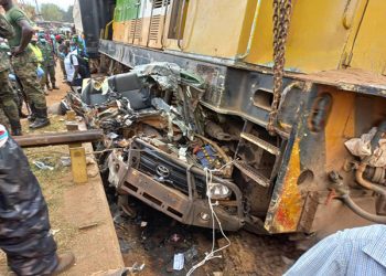 VIDEO: Train crashes into UPDF patrol Truck in Kireka; 2 soldiers trapped