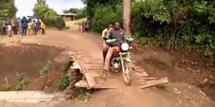 Photos: Shs.54m Bridge paralyses Nation