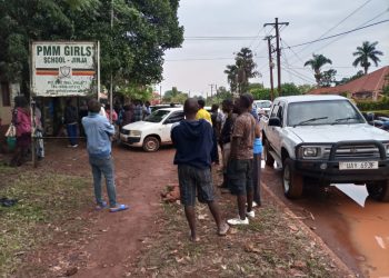 VIDEO: Parents storm PMM Girls school in Jinja to Lynch female Teacher for Sleeping with students