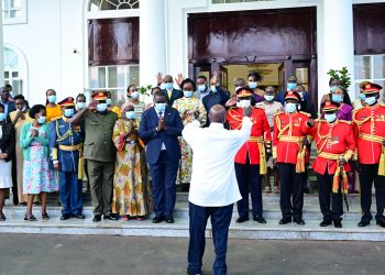 Museveni warns UPDF Generals: Don’t put your Retirement Package in Betting