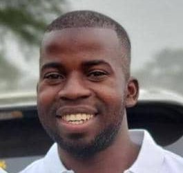 Photo: Juma Musisi: Suspect in Shs.500m heist, Escapes from Nabweru Court in Handcuffs