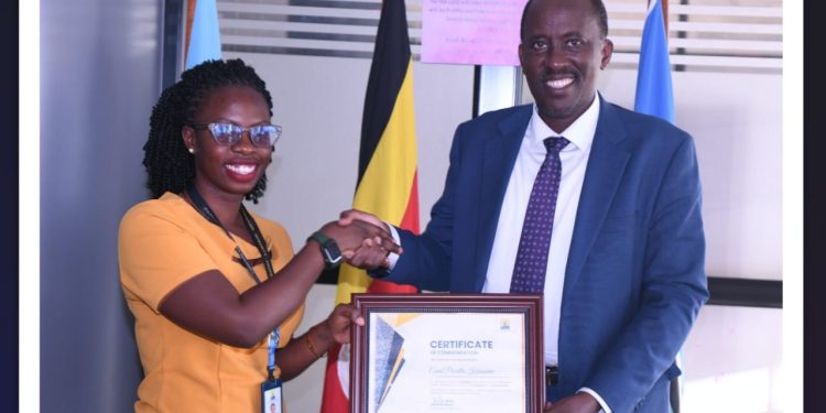 Ugandans angry over URA woman who Rejected bribe of Shs.300m to Report $10m hidden in Container  